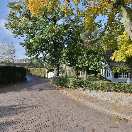Huisje Bij De Berg * Blaricum